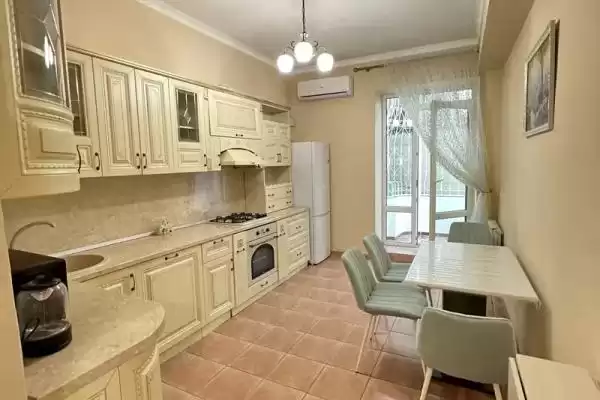 Квартира «С садом и балконом»