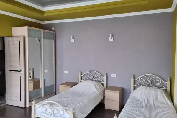 Частный сектор «Таунхаус с панорамной крышей»