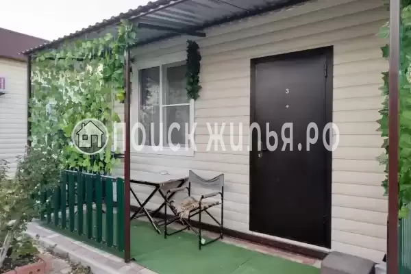 Частный сектор «Домик у пляжа», Должанская