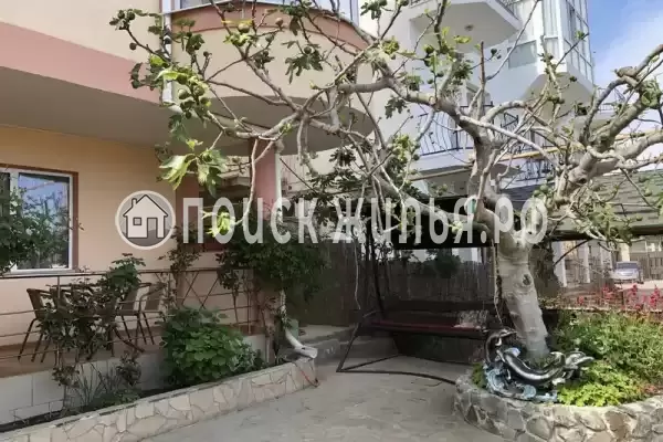 Гостевой дом «Ласка», Алушта