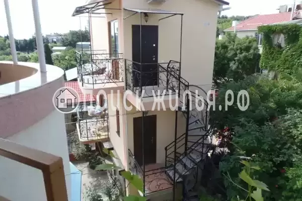 Гостевой дом «Ласка», Алушта