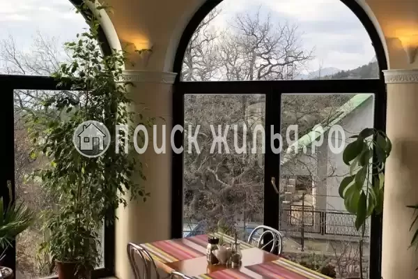 «Крым Ностальжи», Оползневое