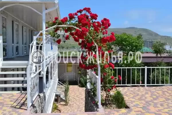 Отель «Оздоровительный Комплекс Лазурный», Коктебель