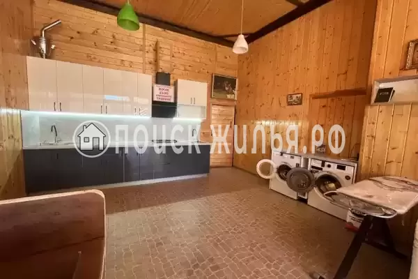 «На Тихорецкой 5», Солоники