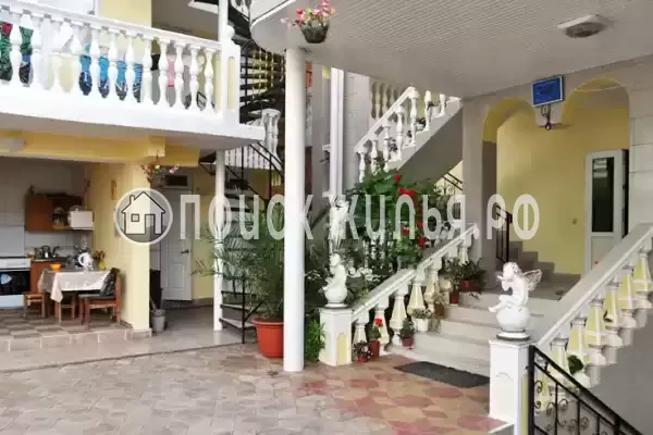 «Аделия», Вардане