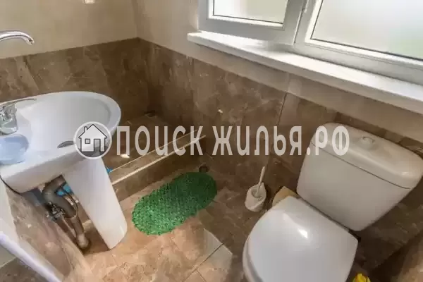 «Эва и Лео», Лоо