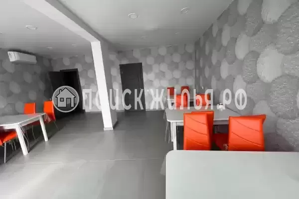 «White House», Лоо «White House», Лоо