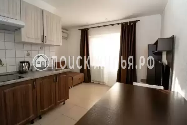 «Маленькая страна», Кучугуры