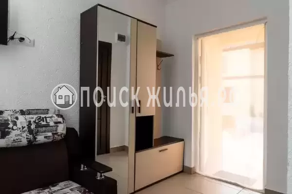 «Маленькая страна», Кучугуры