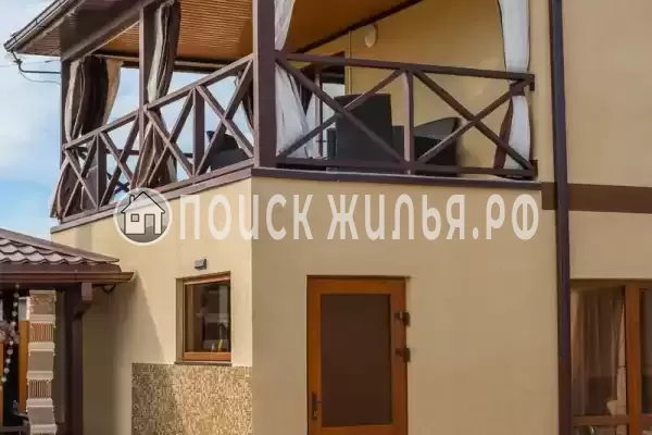 «Маленькая страна», Кучугуры