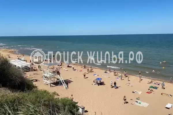 «Маленькая страна», Кучугуры