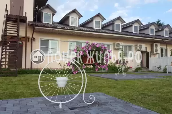 Отель «Подсолнухи», Пирочи Отель «Подсолнухи», Пирочи