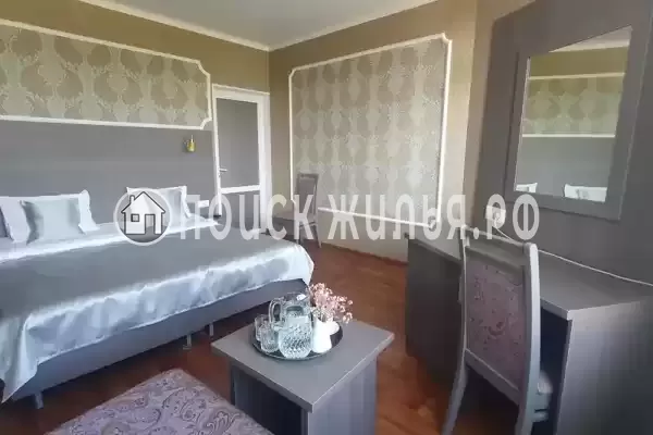 Частный сектор «Дом для большой компании с бассейном», Вардане