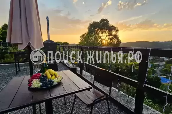 Частный сектор «Дом для большой компании с бассейном», Вардане