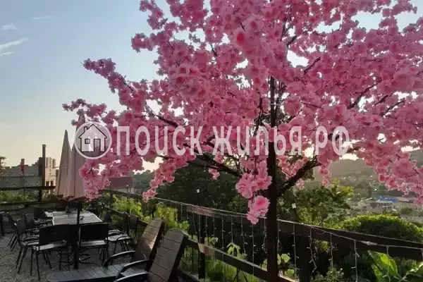 Частный сектор «Дом для большой компании с бассейном», Вардане