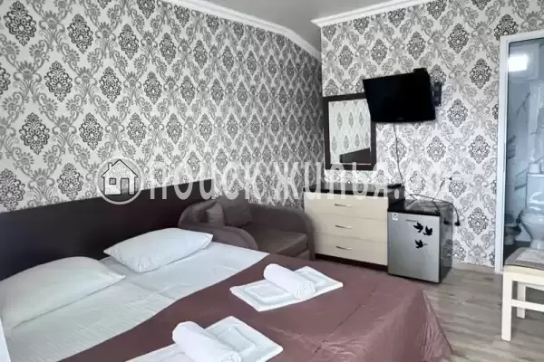 «Тропики», Адлер