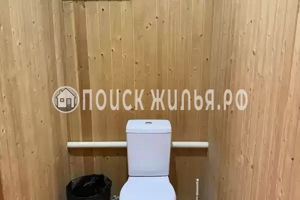 «У Карины», Лоо