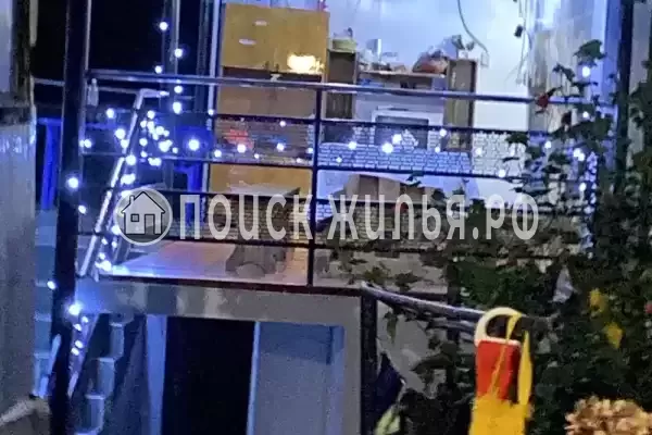 «У Карины», Лоо