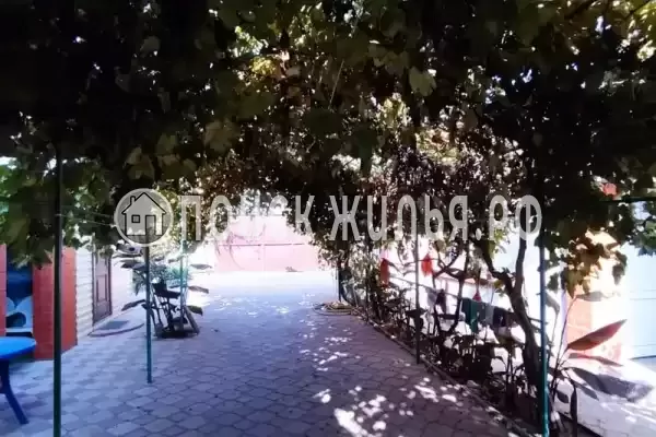 «На Почтовом», Кучугуры