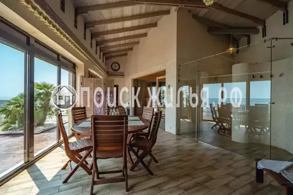 Отель «Крымский Бриз Hotel & Villas», Парковое