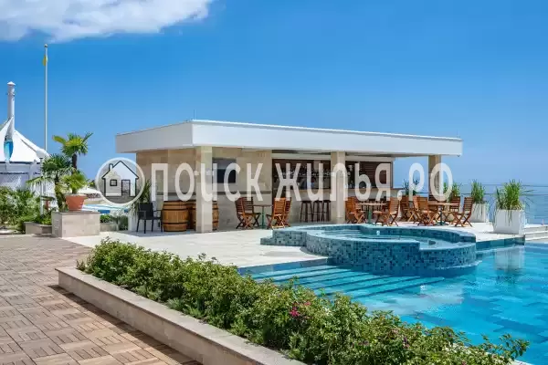 Отель «Крымский Бриз Hotel & Villas», Парковое