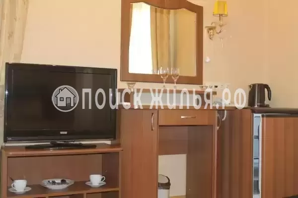 Отель «Париж», Семёнов