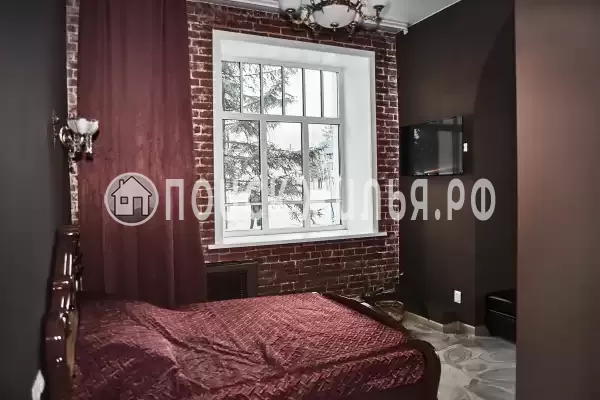 Отель «Империал», Свободный