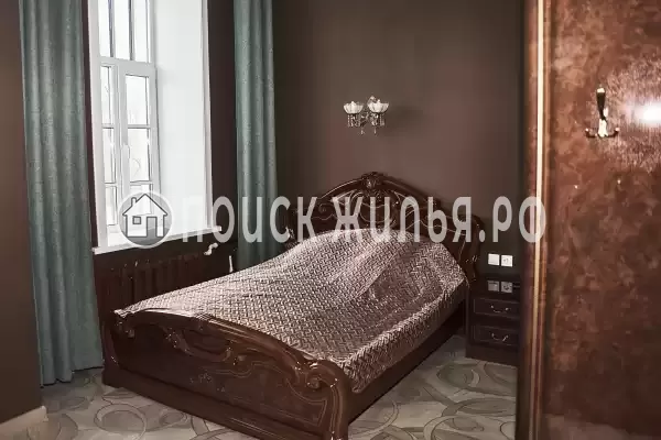 Отель «Империал», Свободный