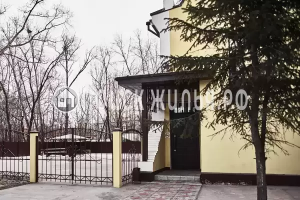 Отель «Империал», Свободный