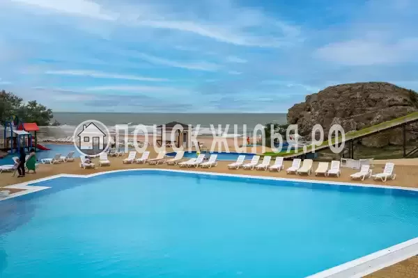 Отель «АзовЛенд», Золотое