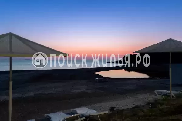 Отель «АзовЛенд», Золотое