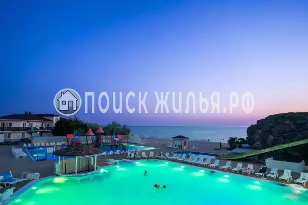 Отель «АзовЛенд», Золотое