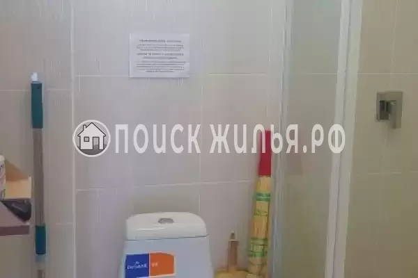 «Pozitiff Guest House», Угловое