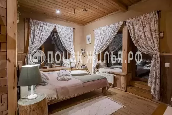 Отель «Oldboys», Медовеевка