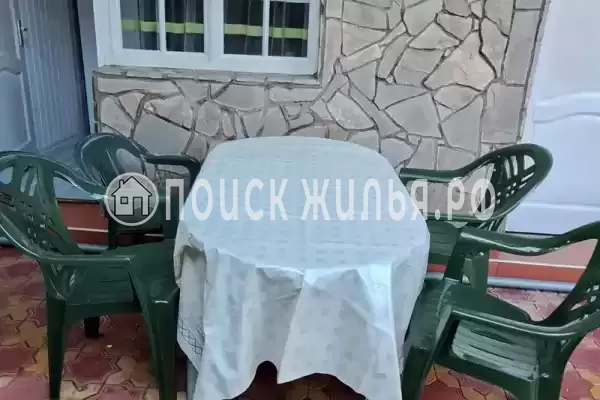 «На Гусь-Хрустальный», Лоо