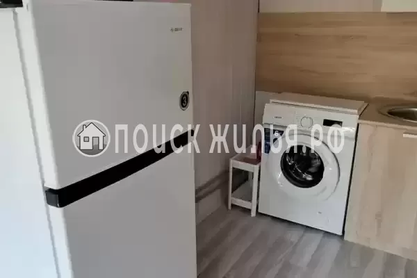 «На Гусь-Хрустальный», Лоо