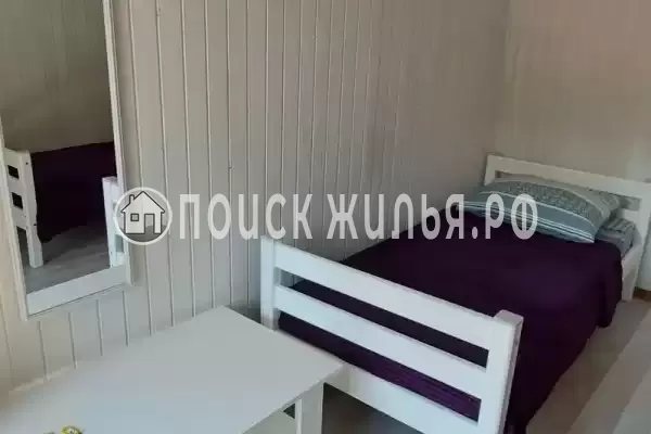 «На Гусь-Хрустальный», Лоо