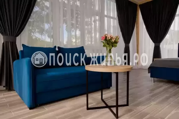 «LooSPAngeles», Лоо «LooSPAngeles», Лоо