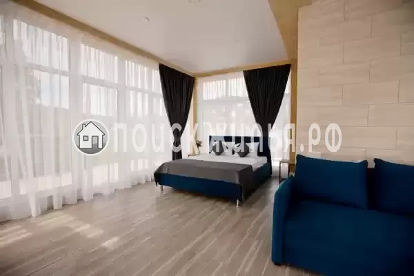 «LooSPAngeles», Лоо «LooSPAngeles», Лоо