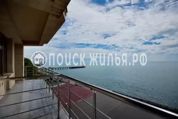 «LooSPAngeles», Лоо «LooSPAngeles», Лоо