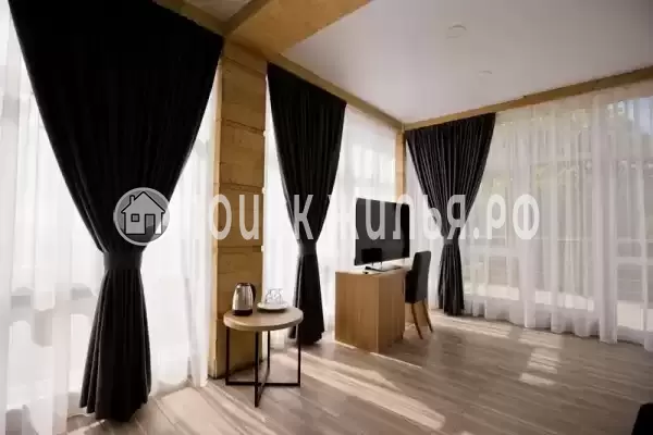 «LooSPAngeles», Лоо «LooSPAngeles», Лоо