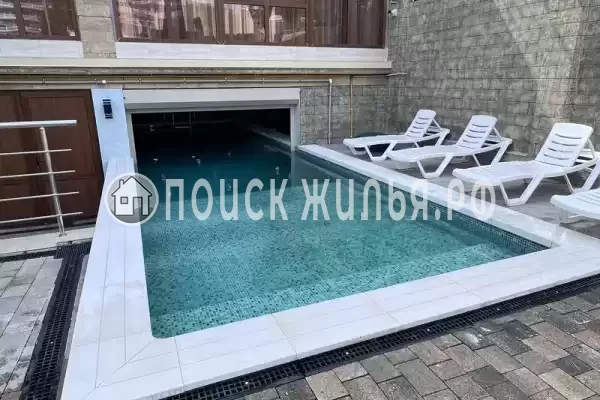 «LooSPAngeles», Лоо «LooSPAngeles», Лоо