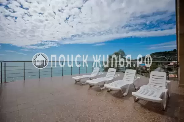 «LooSPAngeles», Лоо «LooSPAngeles», Лоо