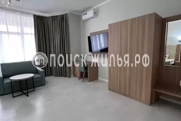 «LooSPAngeles», Лоо «LooSPAngeles», Лоо