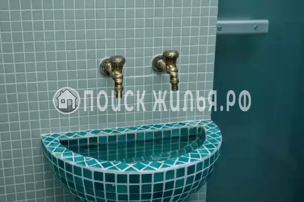 «LooSPAngeles», Лоо «LooSPAngeles», Лоо