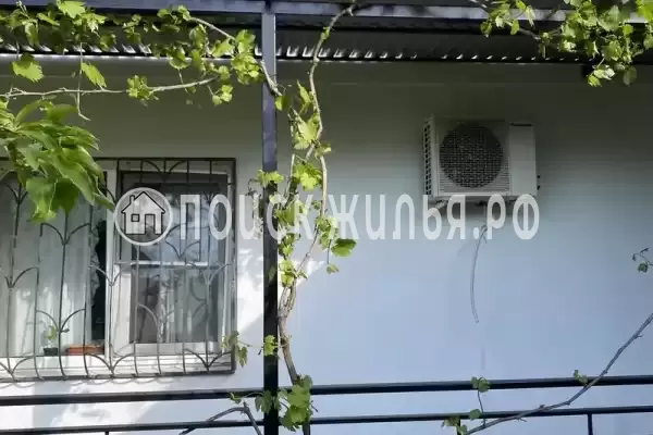 Частный сектор «Комната под ключ», Сухум