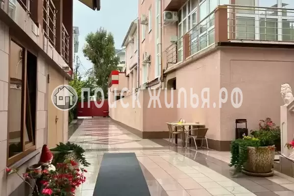 «Family», Адлер