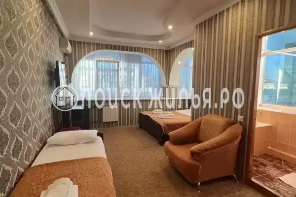 «Family», Адлер