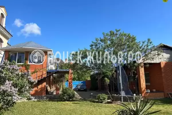 Гостевой дом «Синий кит», Ейск