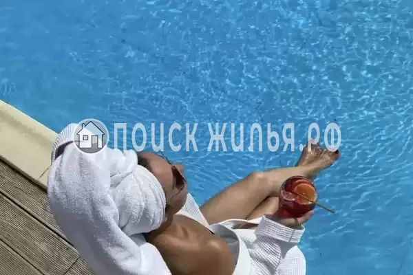 «Maverick House», Черноморское